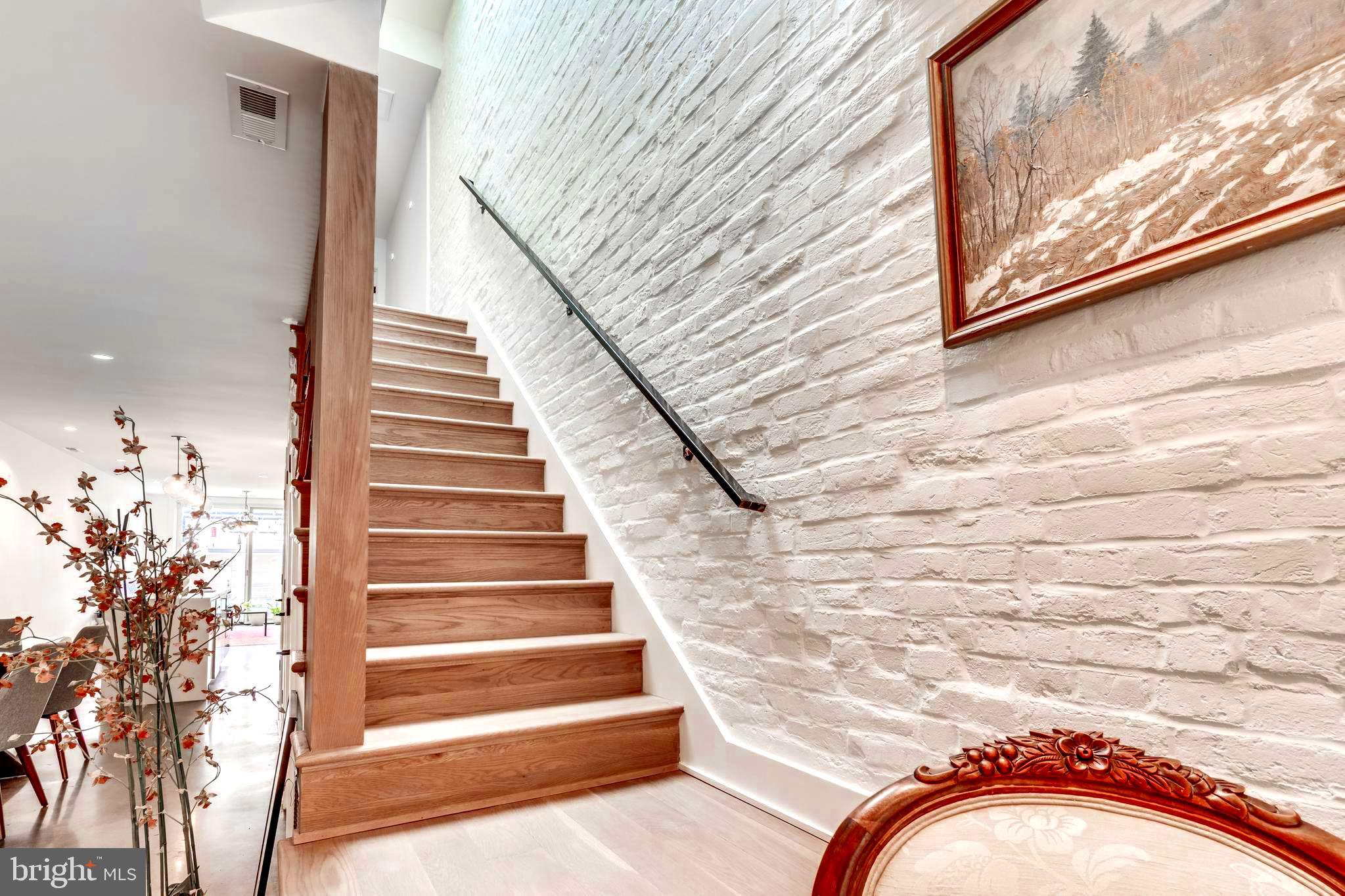 445 Ridge Street Northwest Washington, DC 20001 - Photo 25 of 49