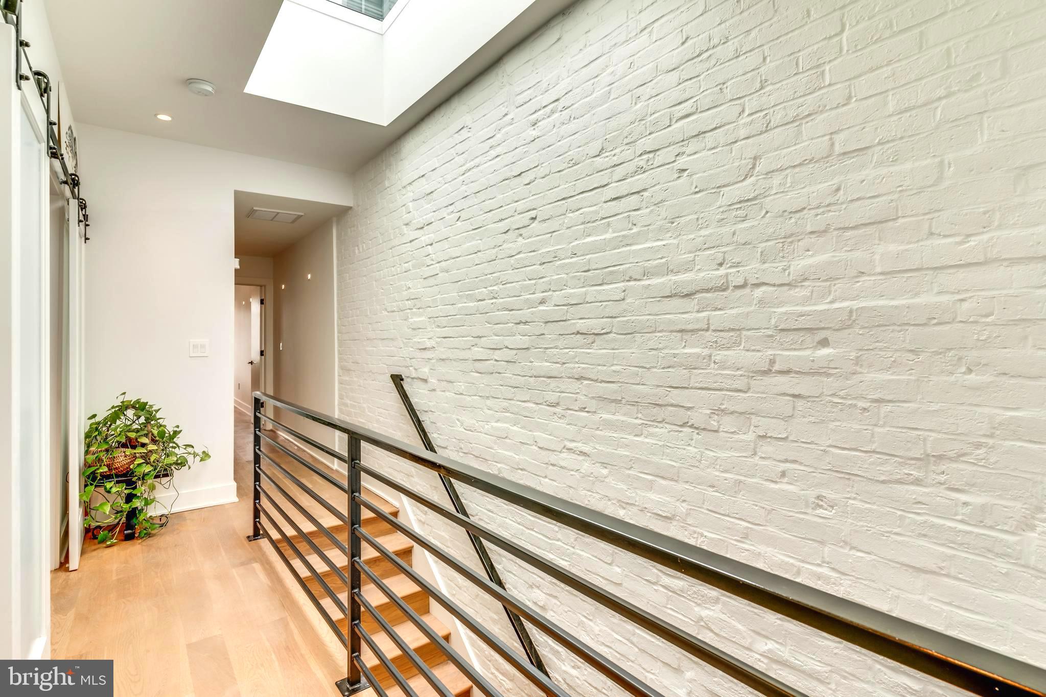 445 Ridge Street Northwest Washington, DC 20001 - Photo 26 of 49