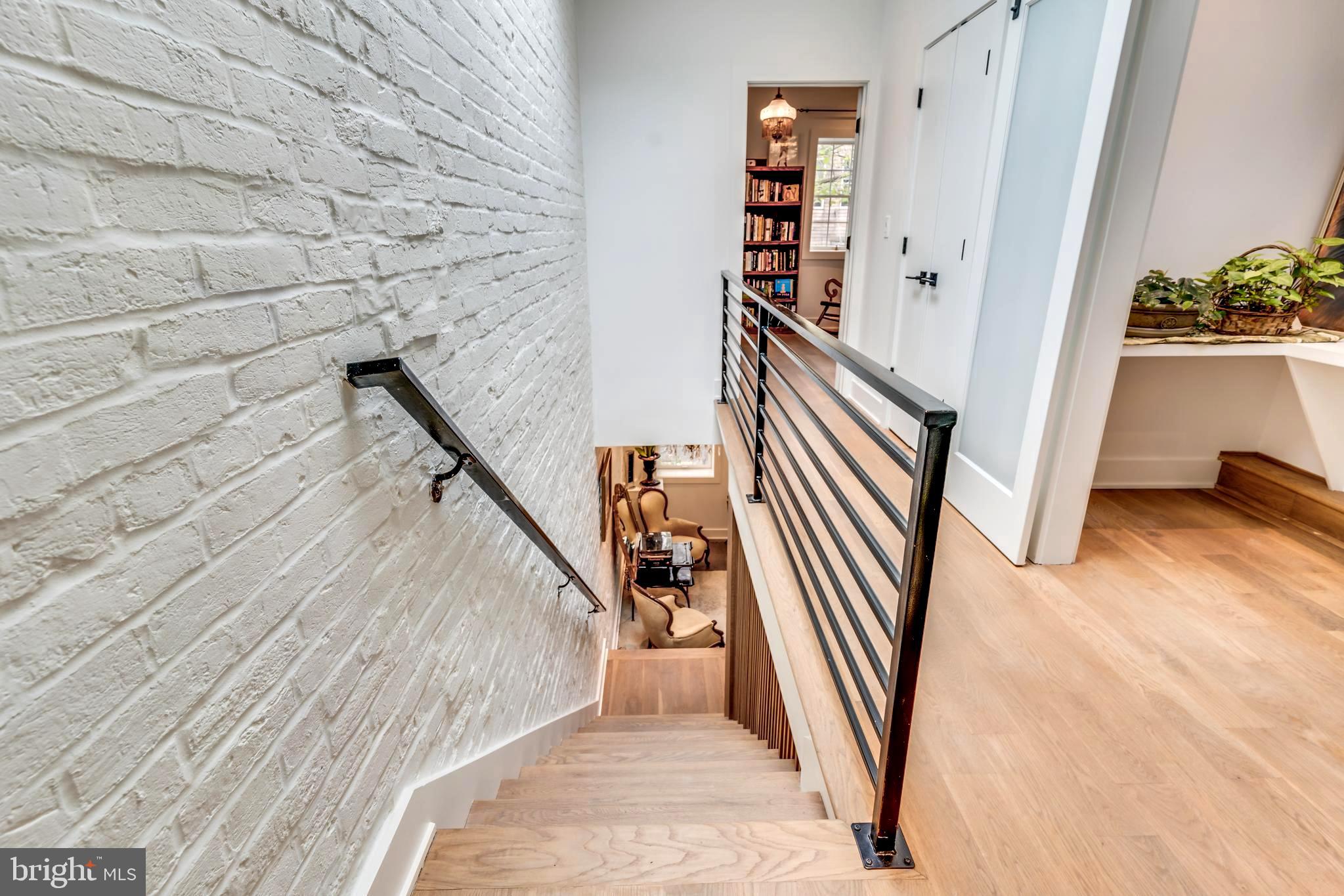 445 Ridge Street Northwest Washington, DC 20001 - Photo 33 of 49