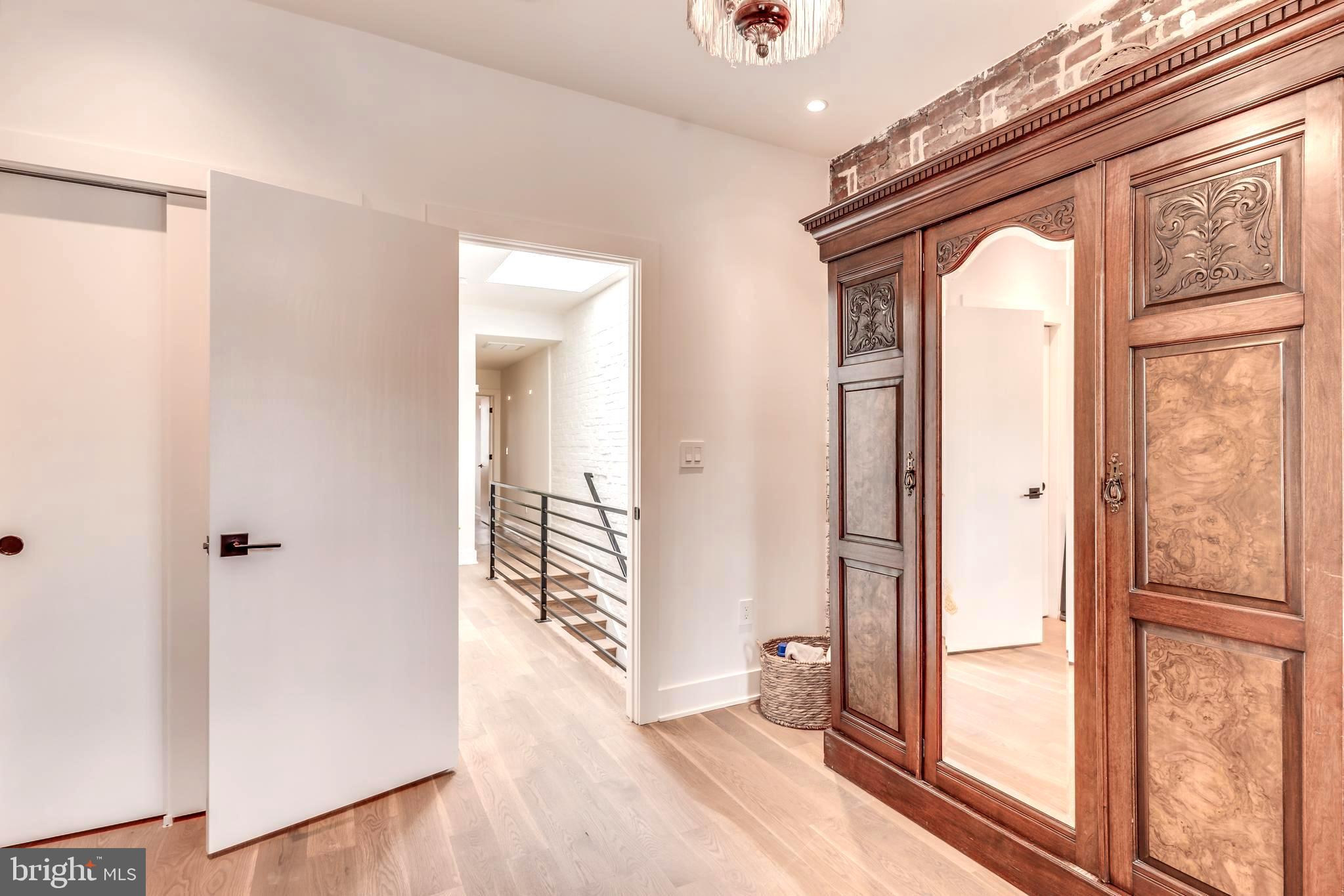 445 Ridge Street Northwest Washington, DC 20001 - Photo 34 of 49