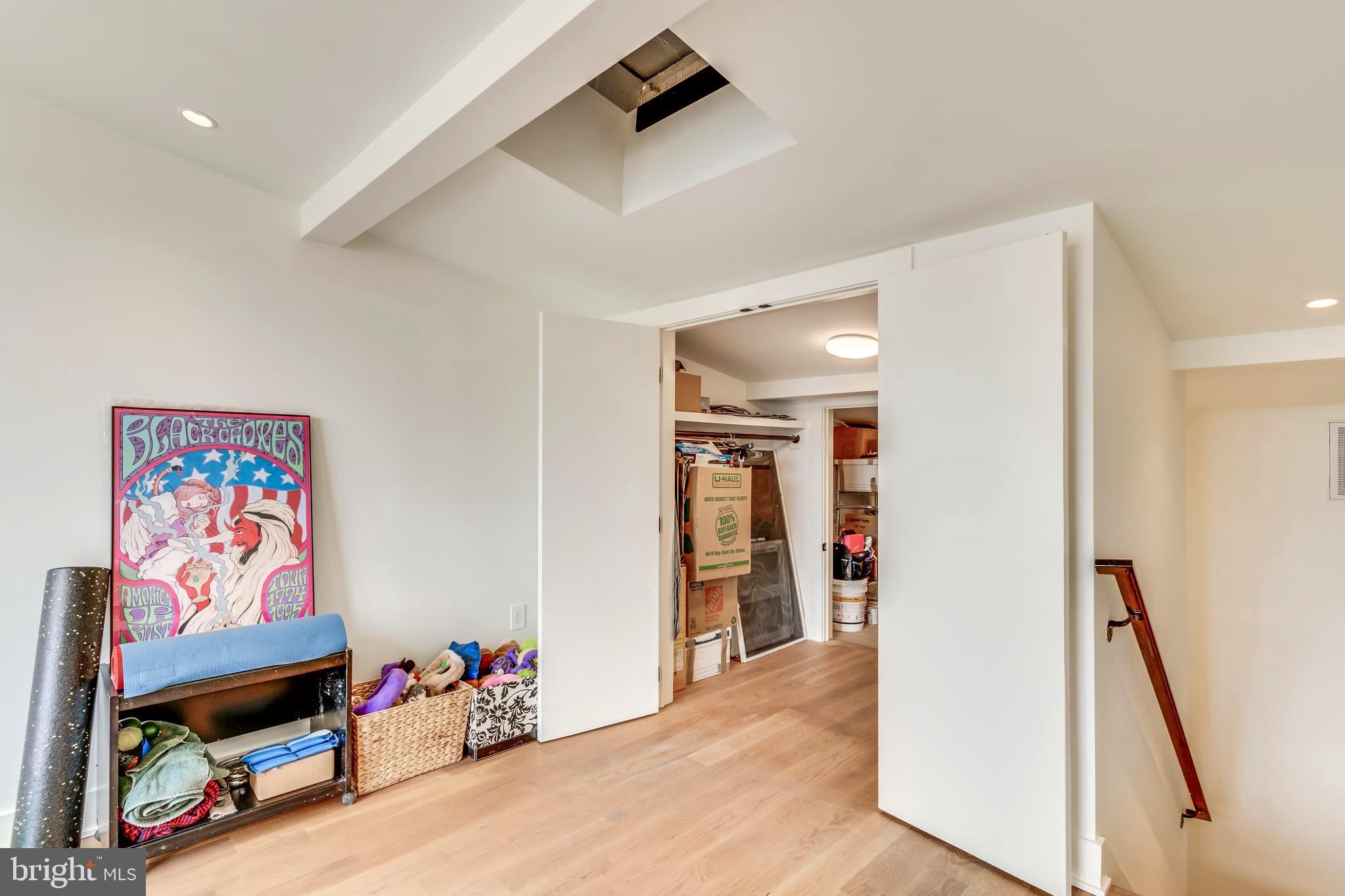 445 Ridge Street Northwest Washington, DC 20001 - Photo 42 of 49