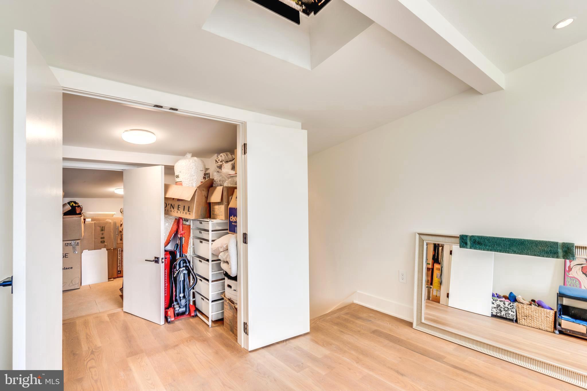 445 Ridge Street Northwest Washington, DC 20001 - Photo 44 of 49