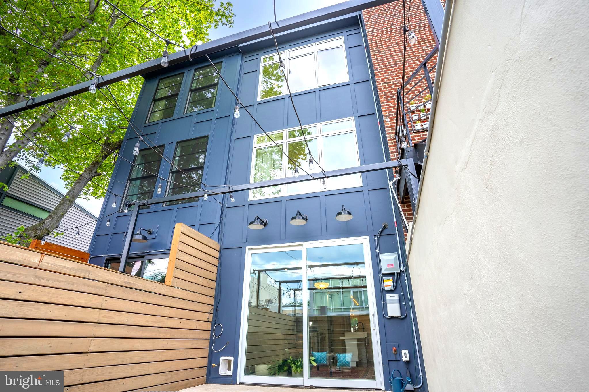 445 Ridge Street Northwest Washington, DC 20001 - Photo 46 of 49