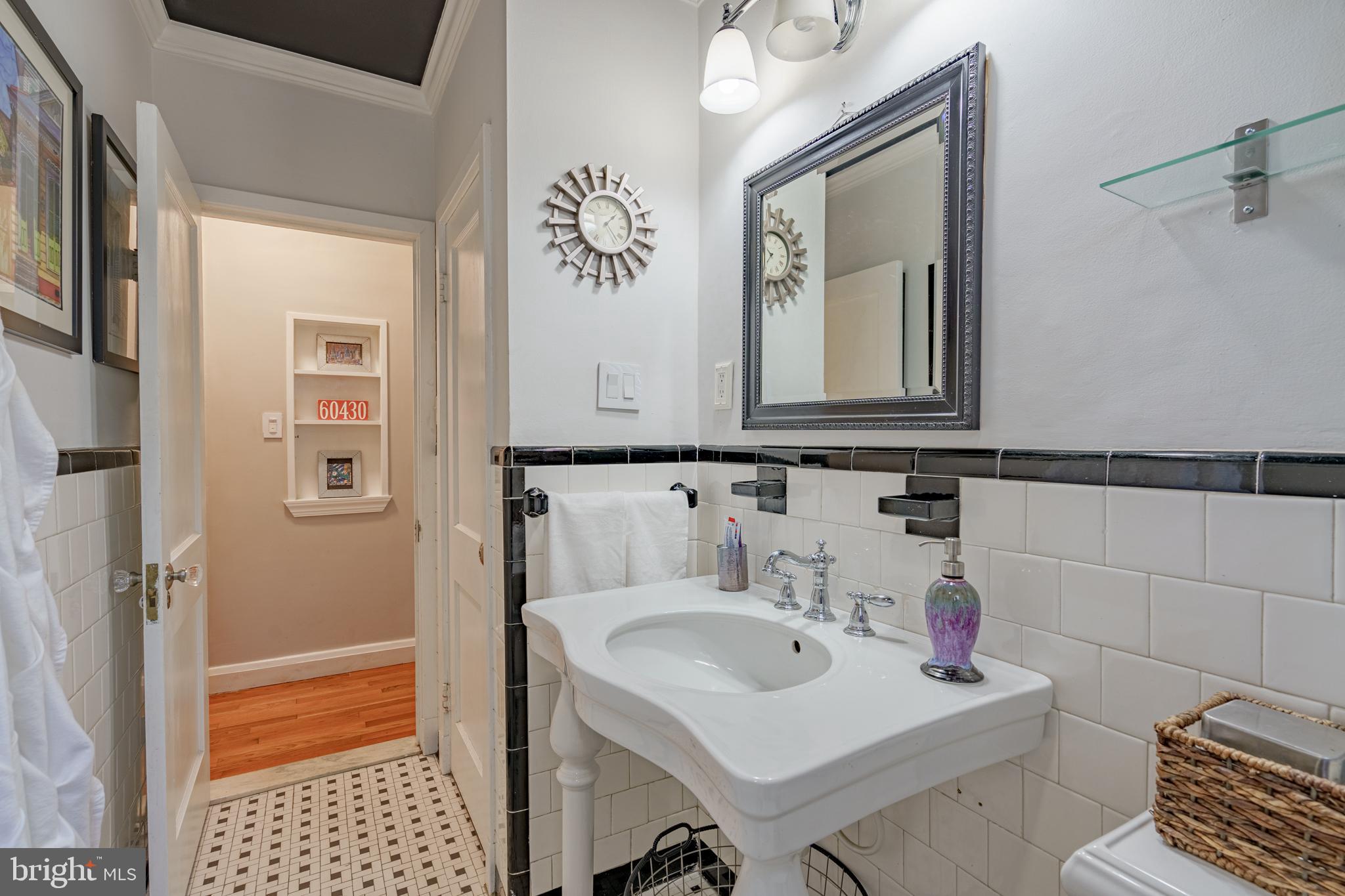 7110 Bristol Road Baltimore, MD 21212 - Photo 28 of 58 Wonderful spa like bath.