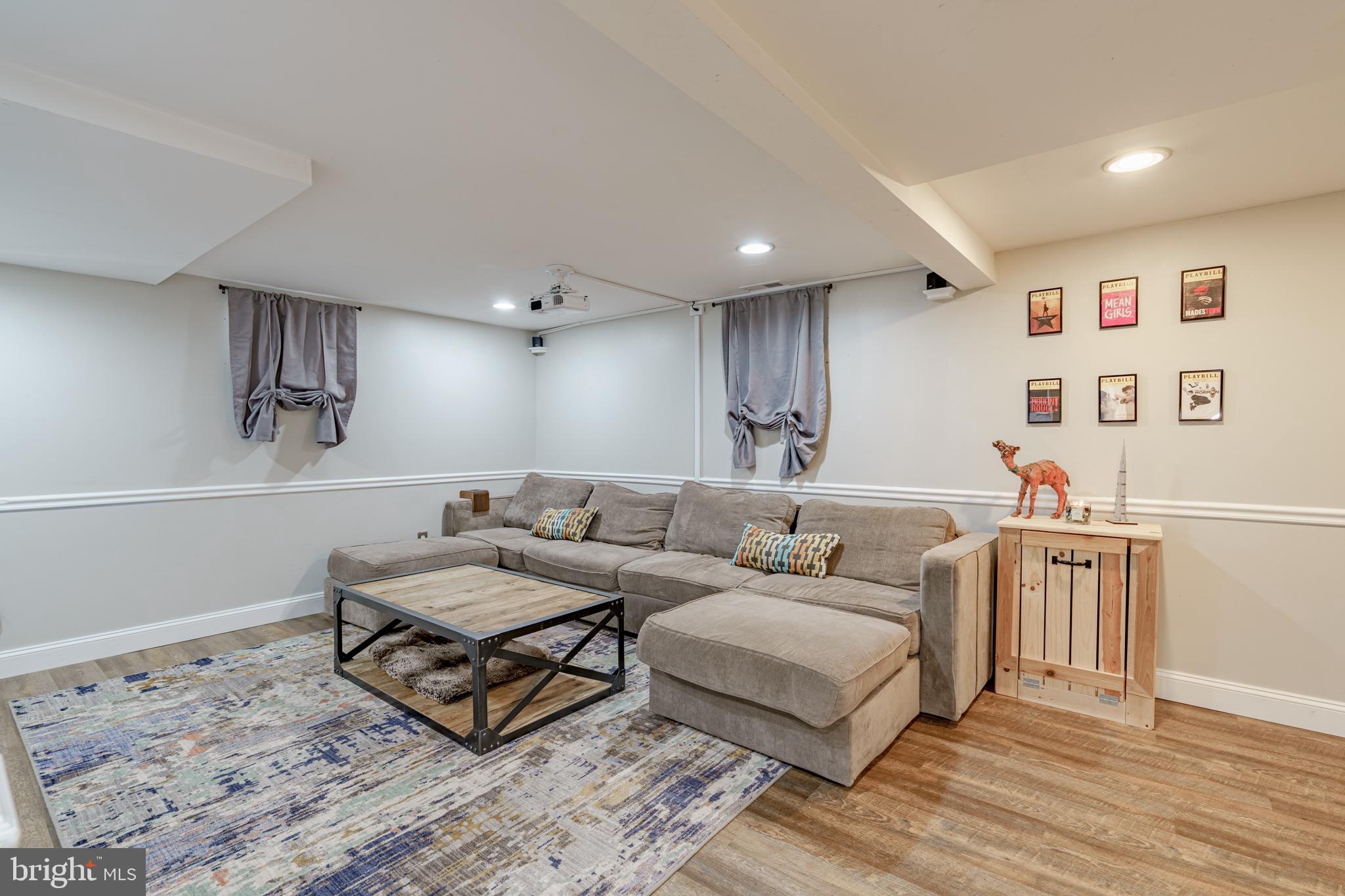 7110 Bristol Road Baltimore, MD 21212 - Photo 37 of 58 Large open second family room in lower level.
