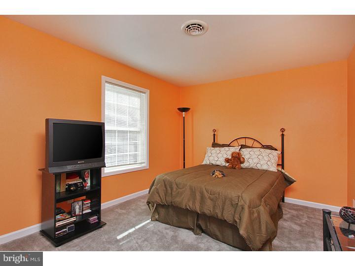 240 Ogden Road Deptford, NJ 08090 - Photo 13 of 16 Bedroom 3