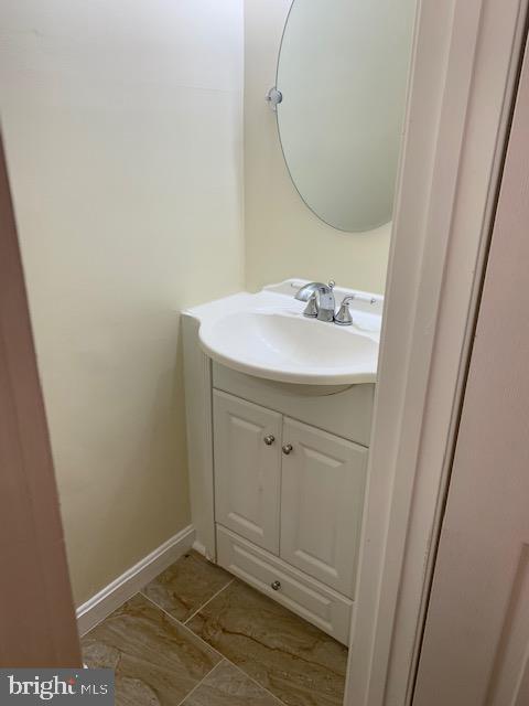 15717 Haynes Road Laurel, MD 20707 - Photo 10 of 46 Powder room