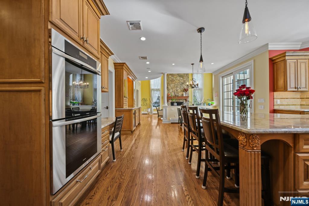 43 Beverly Road Hillsdale, NJ 07642 - Photo 12 of 48
