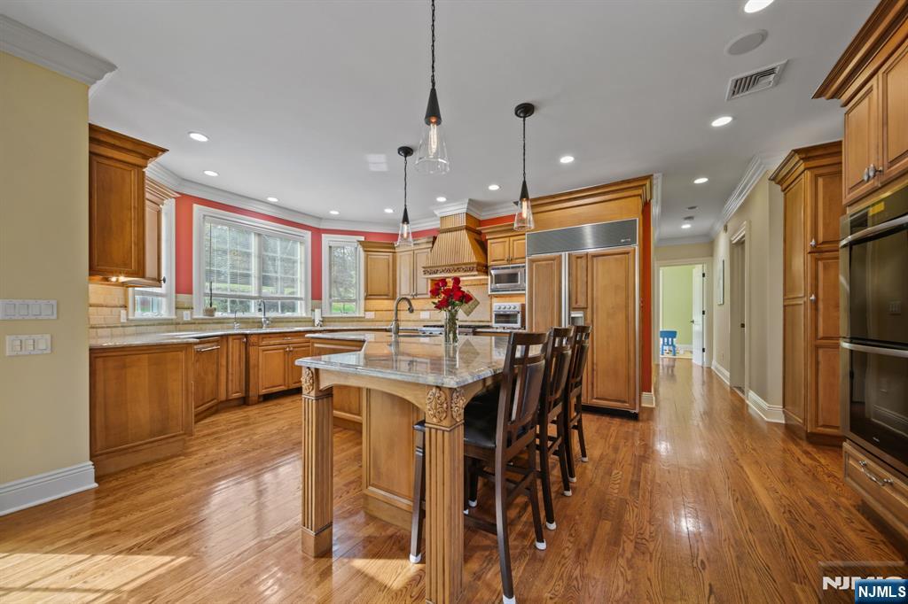 43 Beverly Road Hillsdale, NJ 07642 - Photo 14 of 48