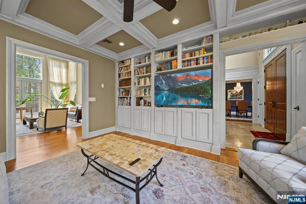 43 Beverly Road Hillsdale, NJ 07642 - Photo 17 of 48