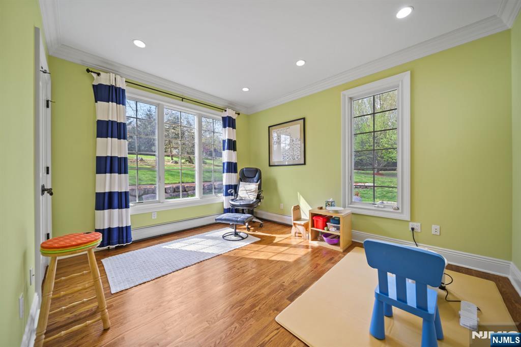 43 Beverly Road Hillsdale, NJ 07642 - Photo 19 of 48