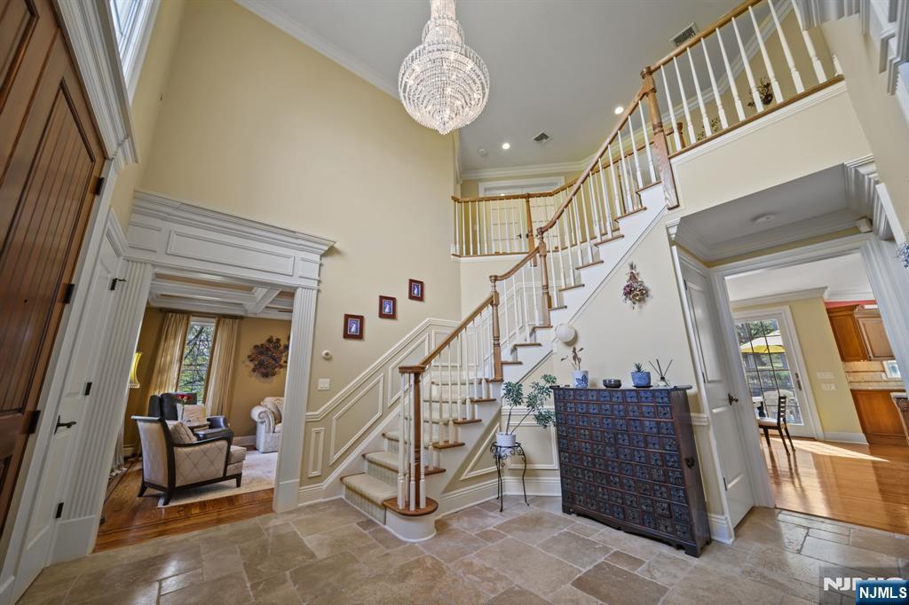 43 Beverly Road Hillsdale, NJ 07642 - Photo 3 of 48