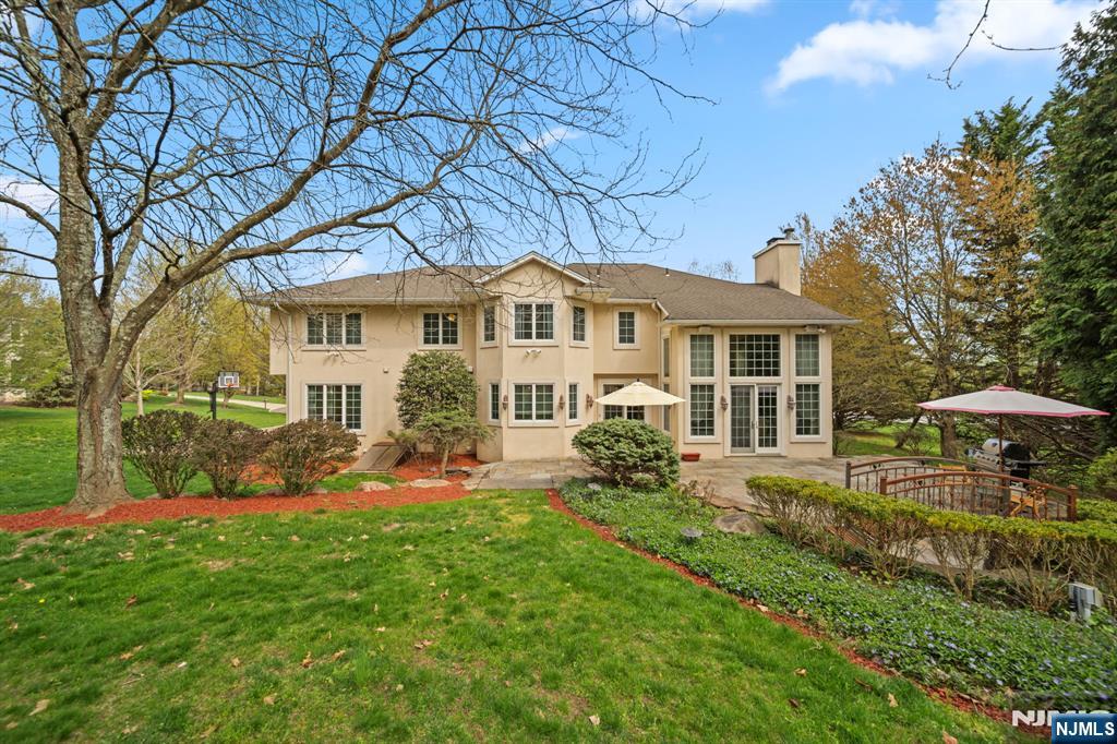 43 Beverly Road Hillsdale, NJ 07642 - Photo 38 of 48
