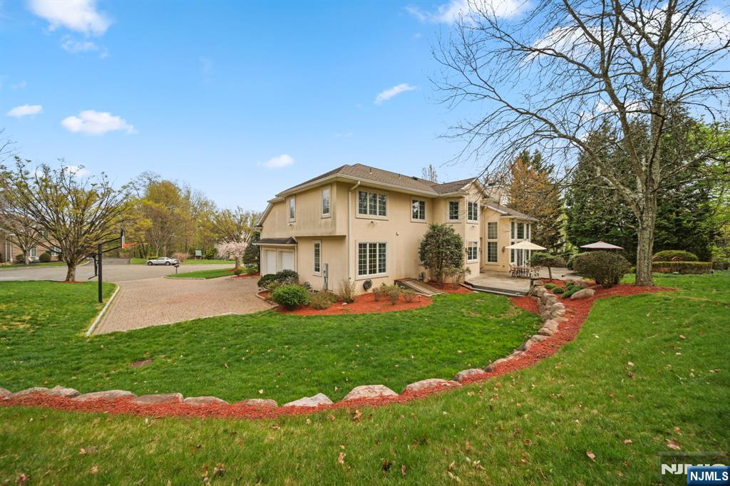 43 Beverly Road Hillsdale, NJ 07642 - Photo 44 of 48