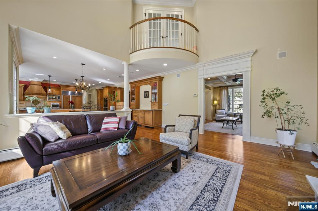 43 Beverly Road Hillsdale, NJ 07642 - Photo 6 of 48