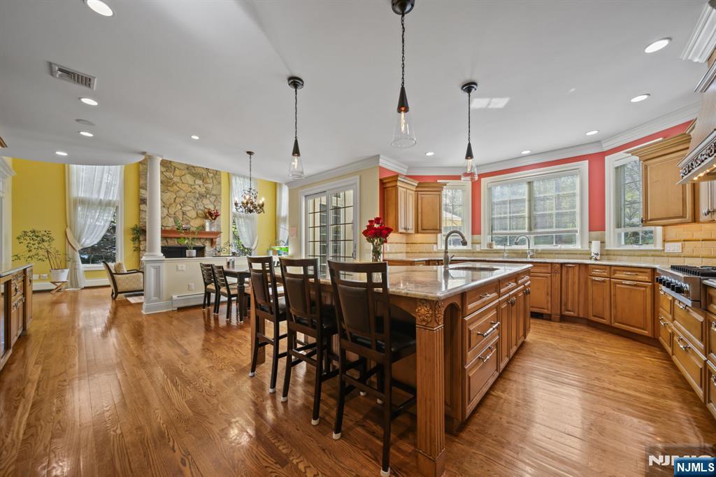 43 Beverly Road Hillsdale, NJ 07642 - Photo 10 of 48
