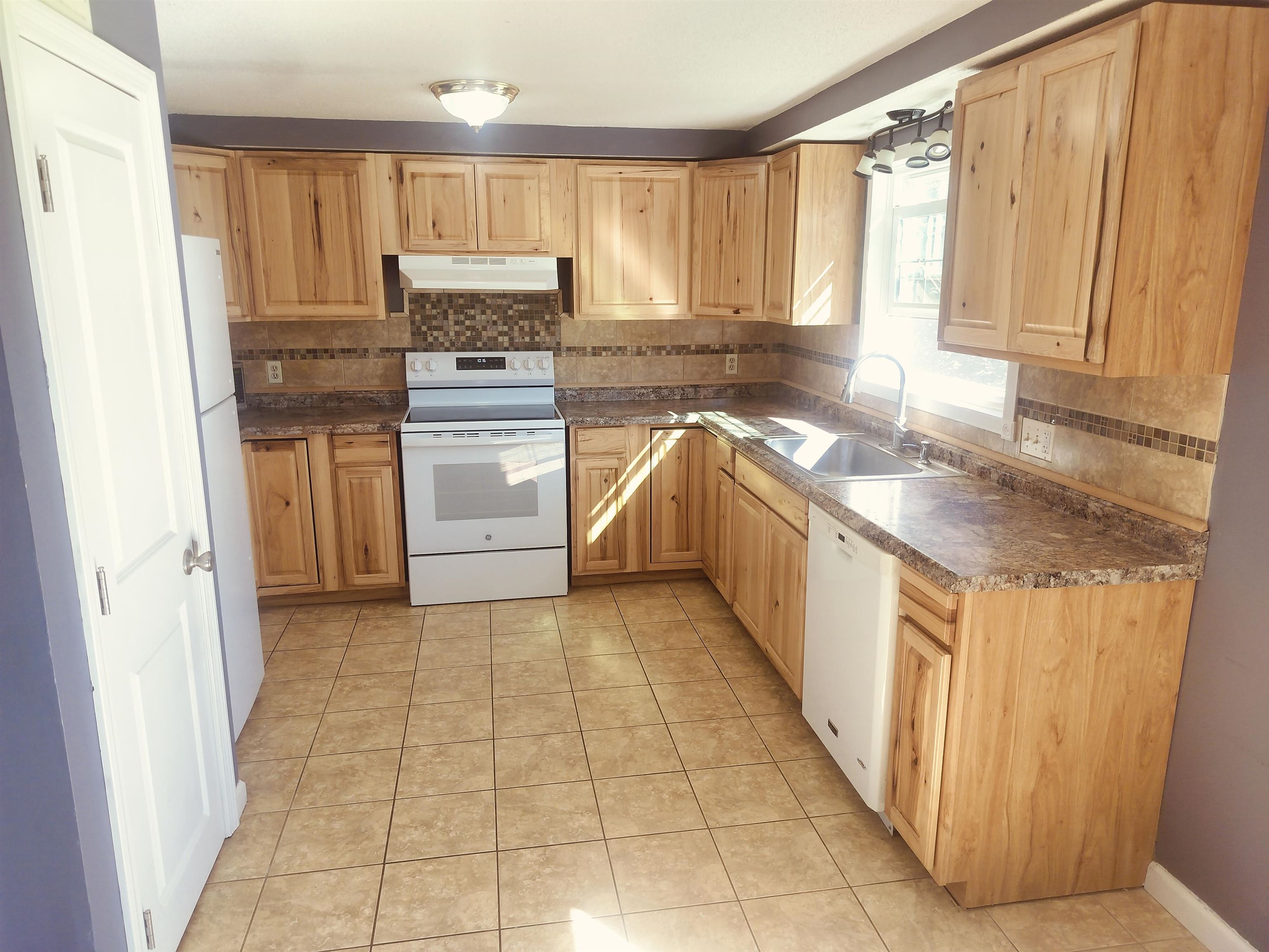 78 East Ridge Road Merrimack, NH 03054 - Photo 14 of 33