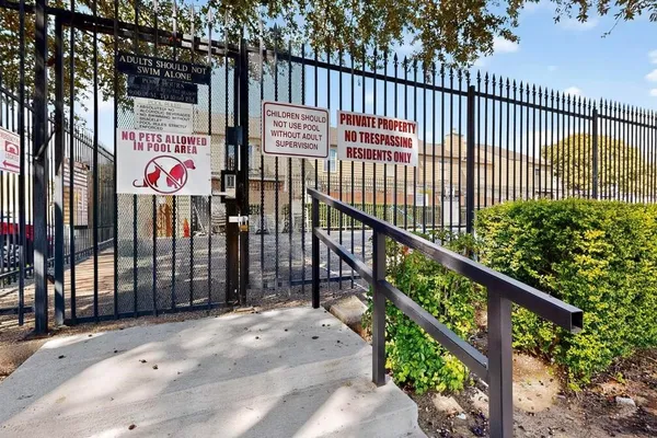 $1,675 | 2500 East Park Boulevard, Unit U3, Plano, TX 75074