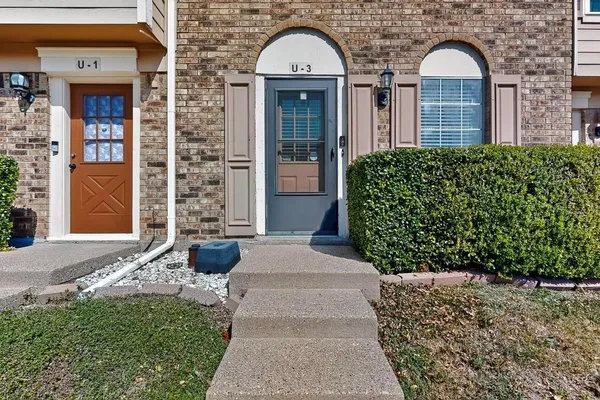 $1,675 | 2500 East Park Boulevard, Unit U3, Plano, TX 75074
