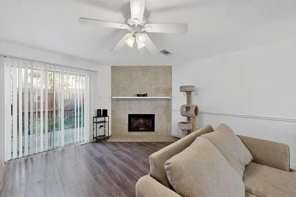 $1,675 | 2500 East Park Boulevard, Unit U3, Plano, TX 75074