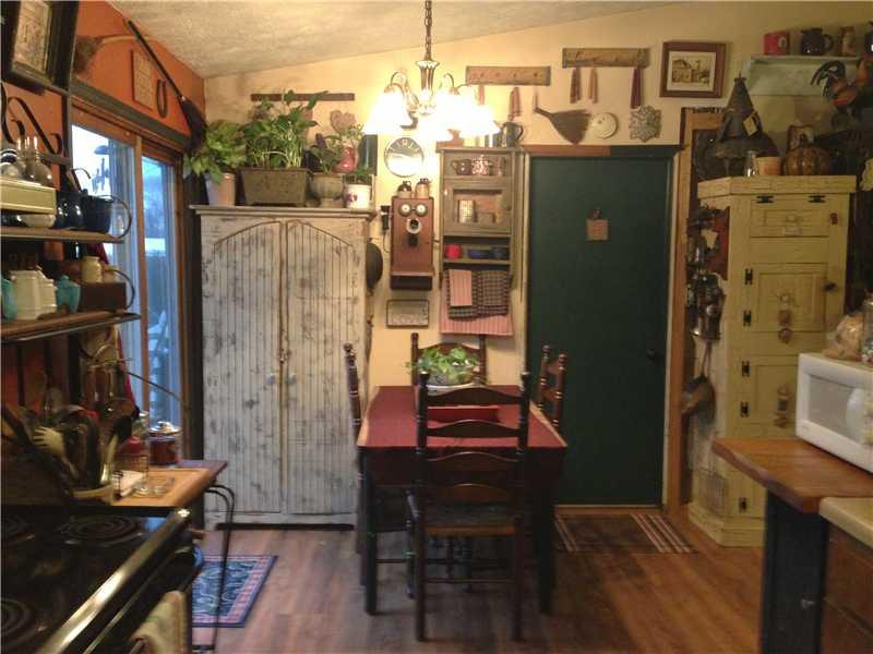 5708 West Mills Road Indianapolis, IN 46221 - Photo 9 of 17 Gallery Image 9