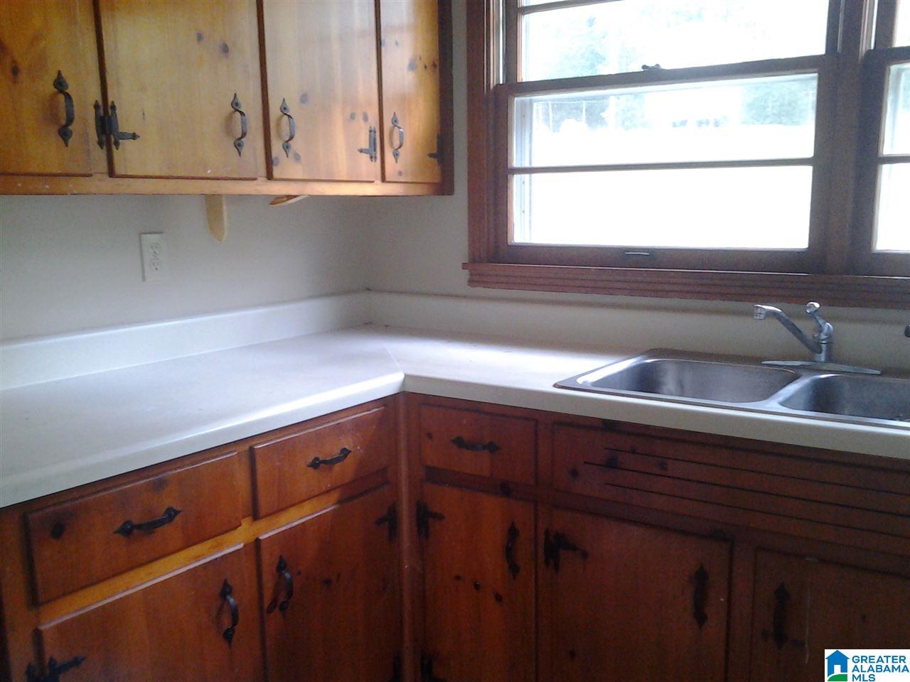 532 Camellia Road Birmingham, AL 35215 - Photo 2 of 22