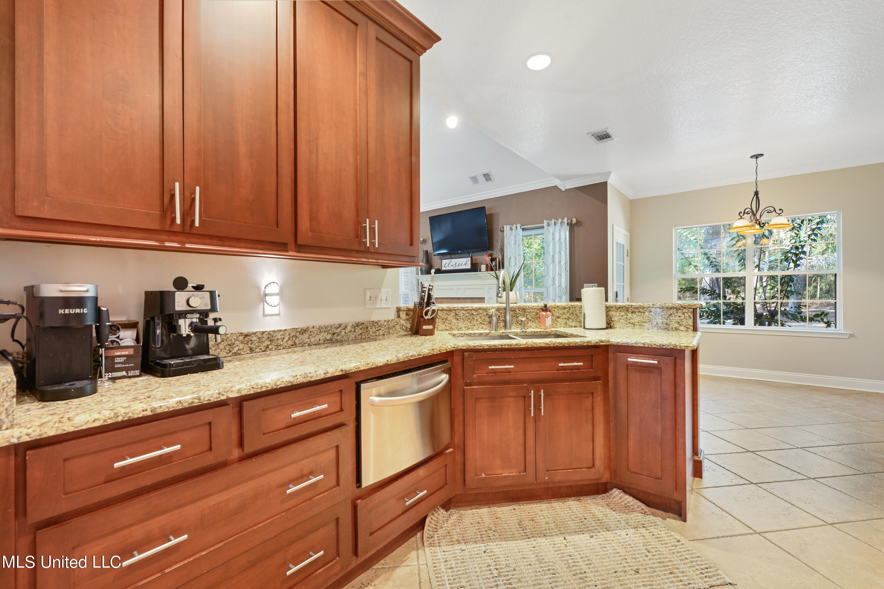 166 Geiger Road Lucedale, MS 39452 - Photo 11 of 27 KITCHEN