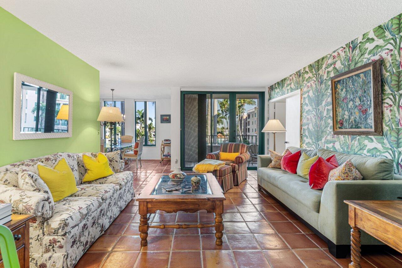 120 Southeast 5th Avenue, Unit 319 Boca Raton, FL 33432 - Photo 5 of 43 004-120Southeast5thAvenue-BocaRaton-FL-3