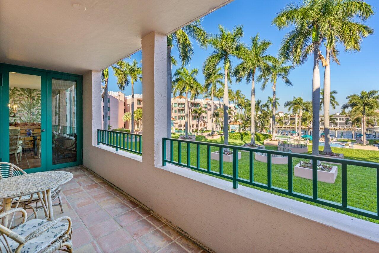 120 Southeast 5th Avenue, Unit 319 Boca Raton, FL 33432 - Photo 9 of 43 026-120Southeast5thAvenue-BocaRaton-FL-3