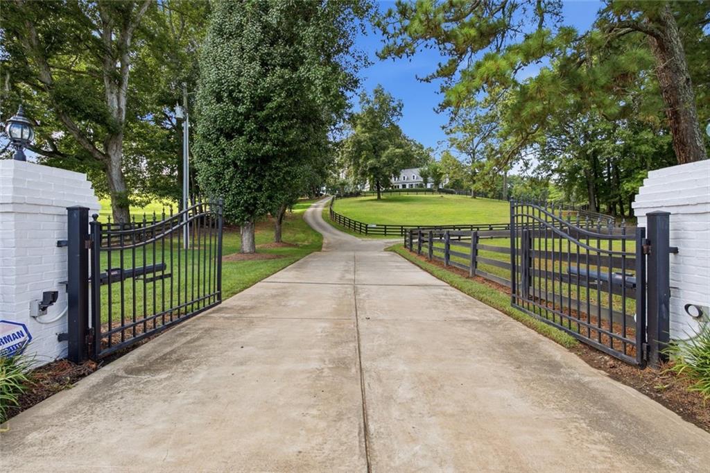 565 Old Lathemtown Road Canton, GA 30115 - Photo 4 of 140 Gallery Image 4