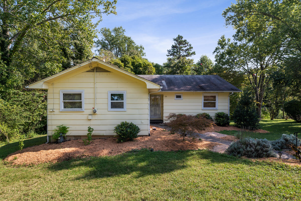 175 Outer Drive Oak Ridge, TN 37830 - Photo 1 of 21 175 Outer