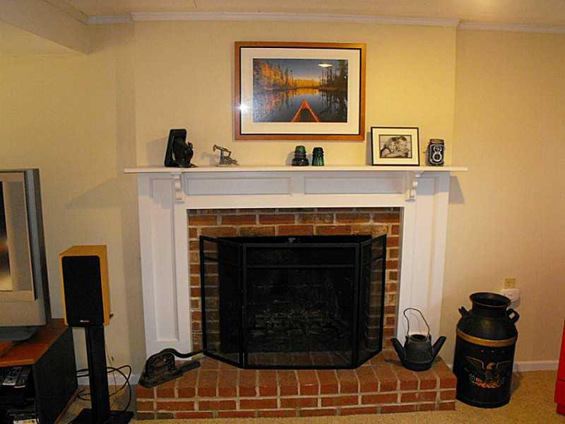 638 Blue Ridge Road Plum, PA 15239 - Photo 11 of 23 Family Room.