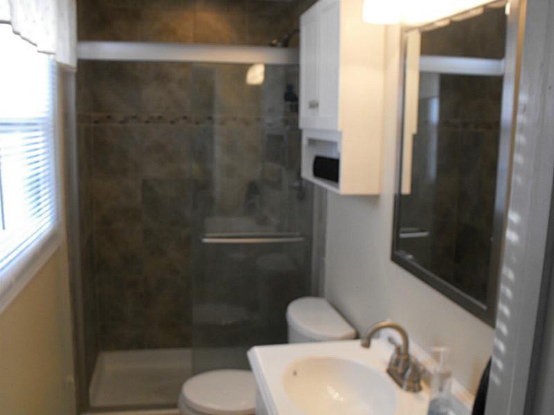 638 Blue Ridge Road Plum, PA 15239 - Photo 15 of 23 Master Bath/Spa.