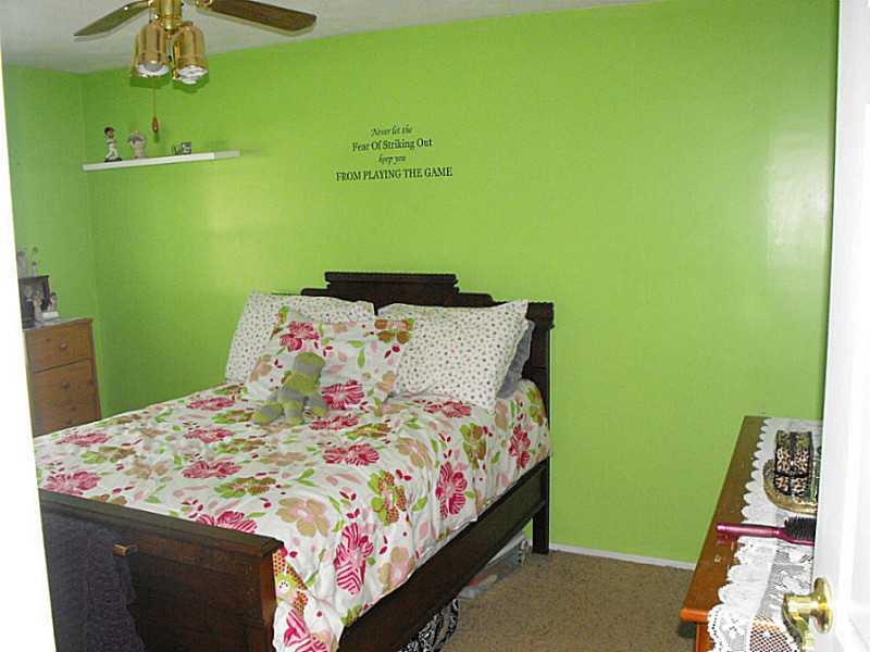 638 Blue Ridge Road Plum, PA 15239 - Photo 17 of 23 Bedroom.