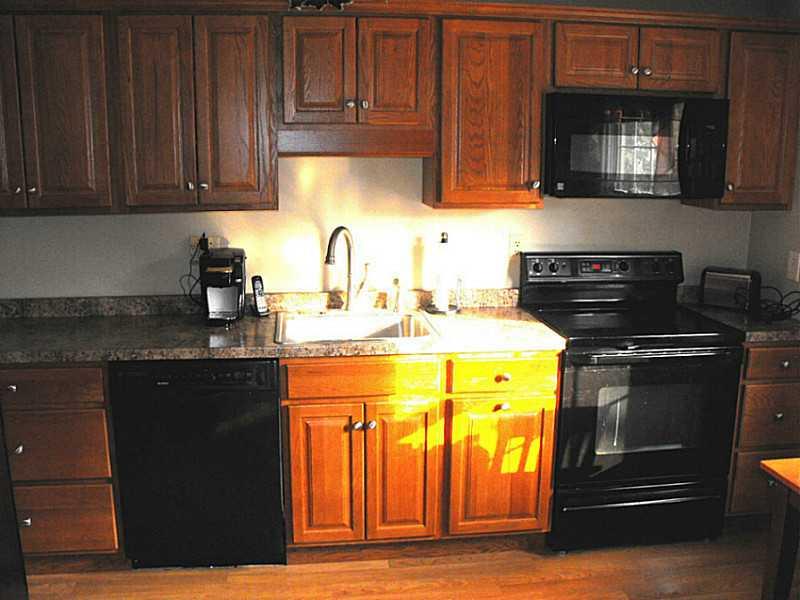 638 Blue Ridge Road Plum, PA 15239 - Photo 7 of 23 Kitchen.