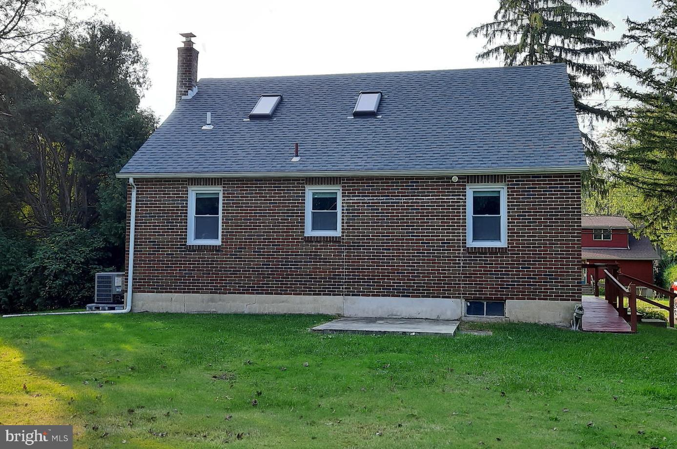 431 West Orvilla Road Hatfield, PA 19440 - Photo 28 of 31 Gallery Image 28