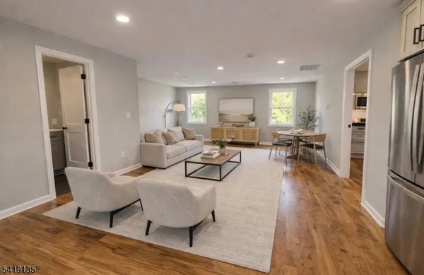 $2,800 | 77 Shepherd Lane, Unit 3, Totowa, NJ 07512