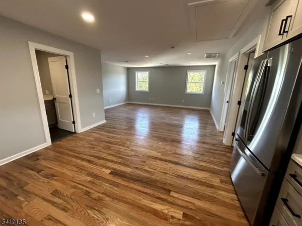 $2,800 | 77 Shepherd Lane, Unit 3, Totowa, NJ 07512