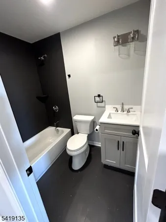 $2,800 | 77 Shepherd Lane, Unit 3, Totowa, NJ 07512