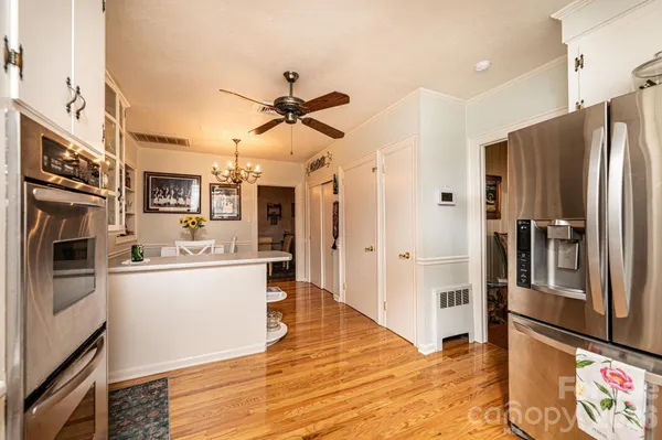 $419,900 | 1724 2nd Avenue Northwest, Hickory, NC 28601