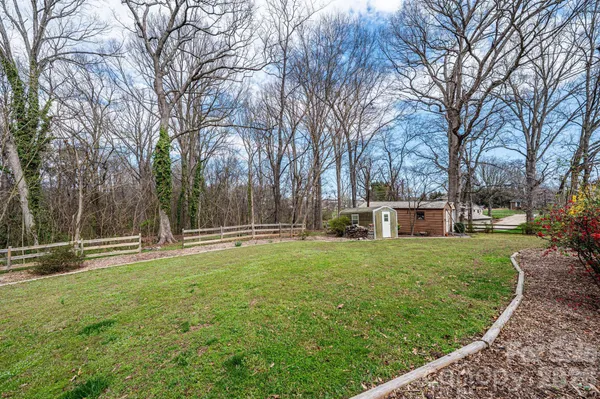 $419,900 | 1724 2nd Avenue Northwest, Hickory, NC 28601
