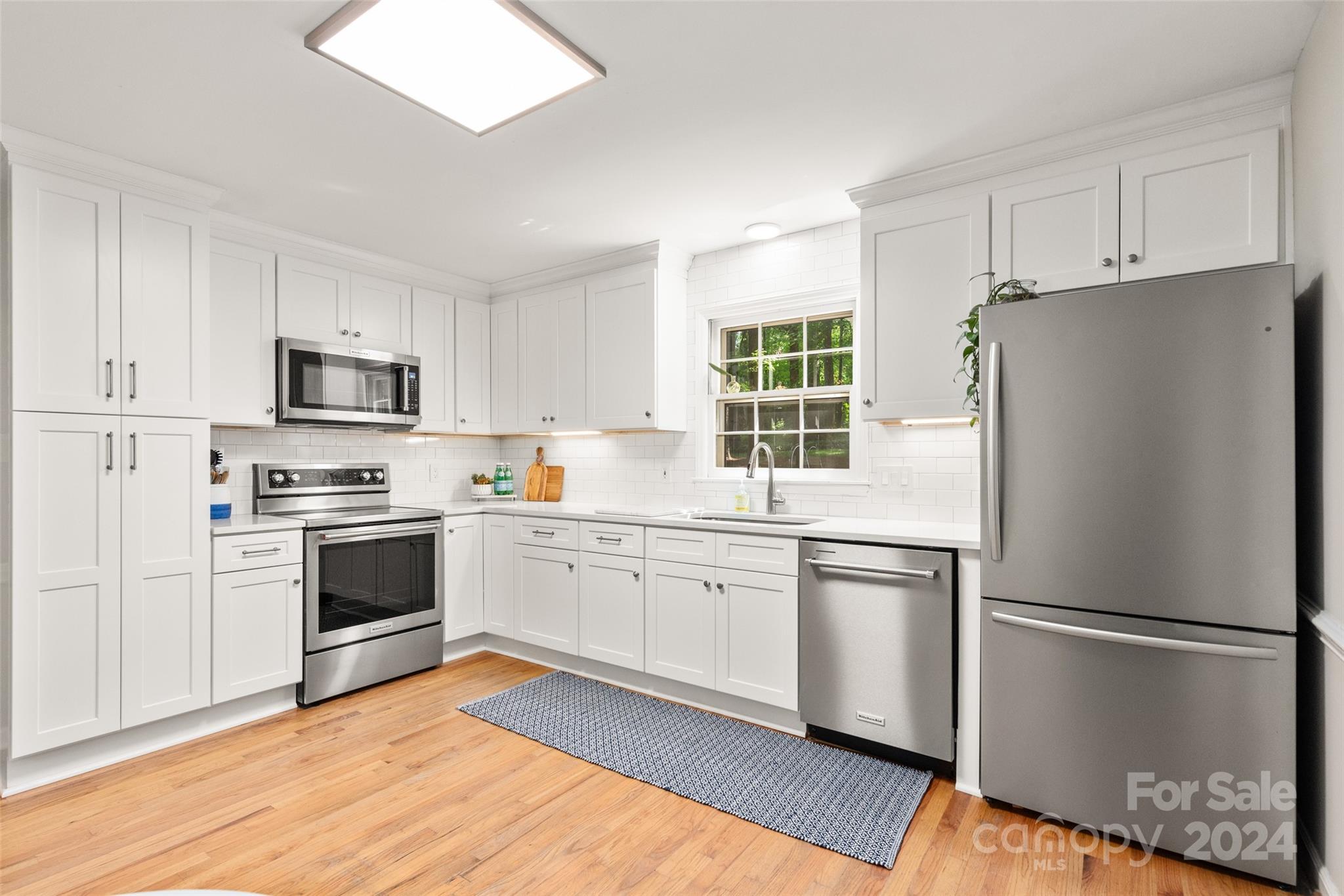 4110 Chevington Road Charlotte, NC 28226 - Photo 9 of 31 Gallery Image 9