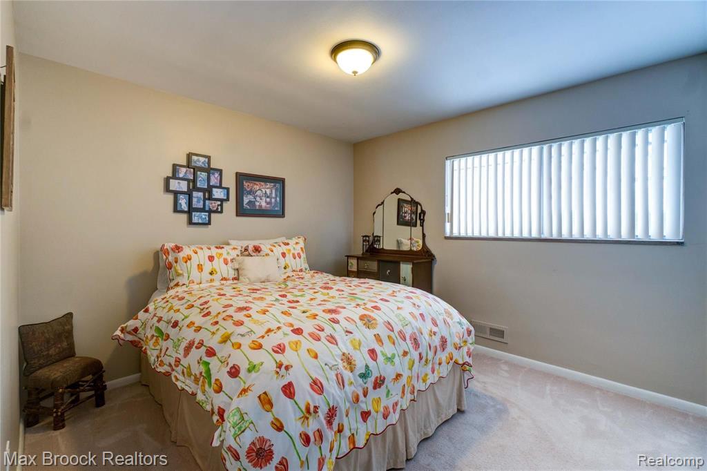 6865 Halyard Road Bloomfield Hills, MI 48301 - Photo 30 of 49