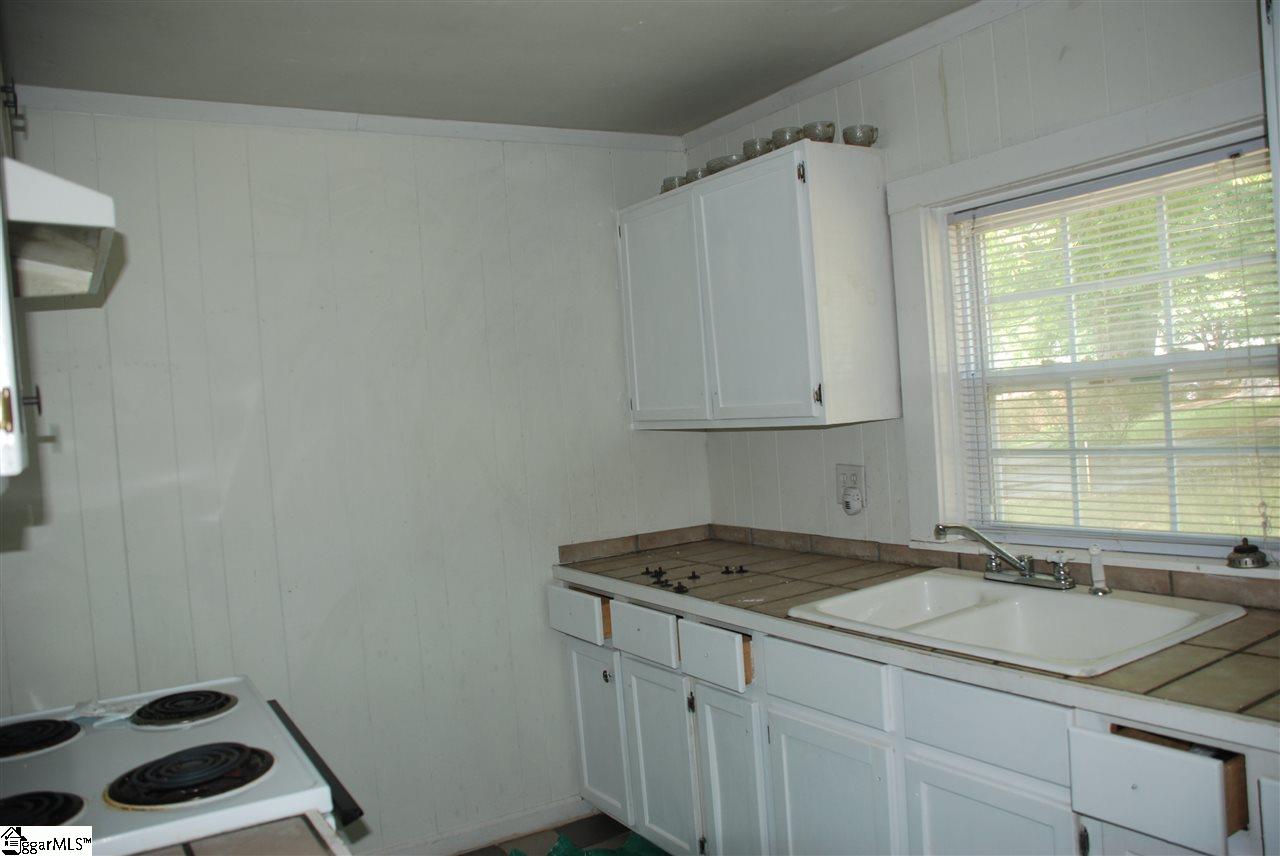 12 Spruce Street Startex, SC 29377 - Photo 8 of 21 Gallery Image 8