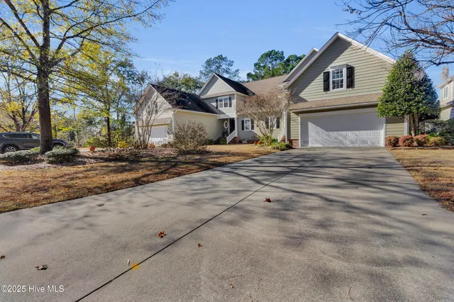 $915,000 | 2113 Hidden Harbor Drive, New Bern, NC 28562