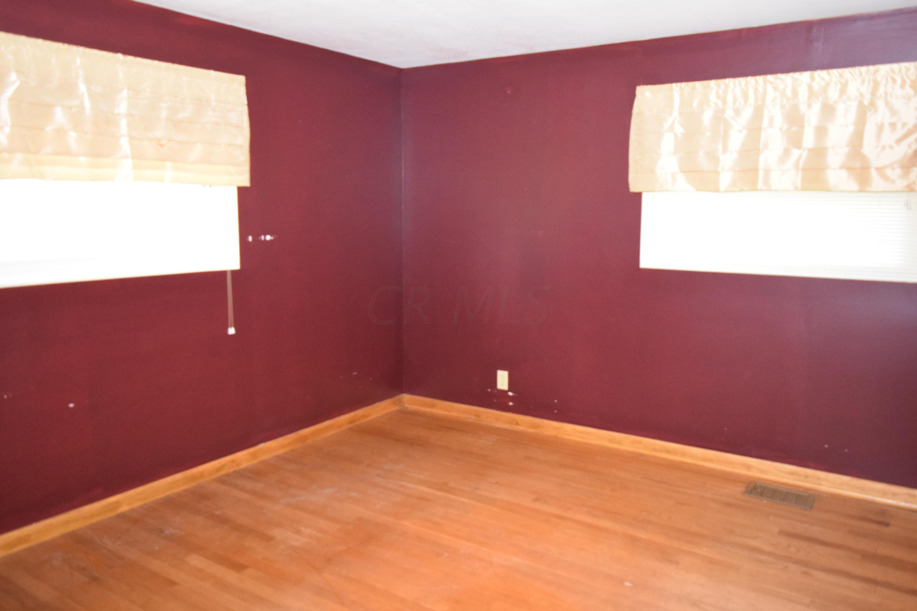 225 Hamburg Road Southwest Lancaster, OH 43130 - Photo 21 of 28 Gallery Image 21