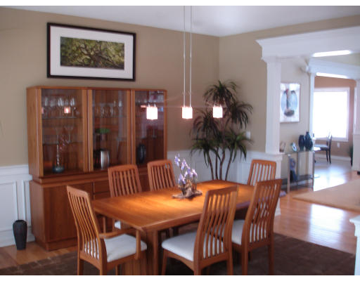 1340 Piper Road West Springfield, MA 01089 - Photo 6 of 10 a view of a dining room with furniture