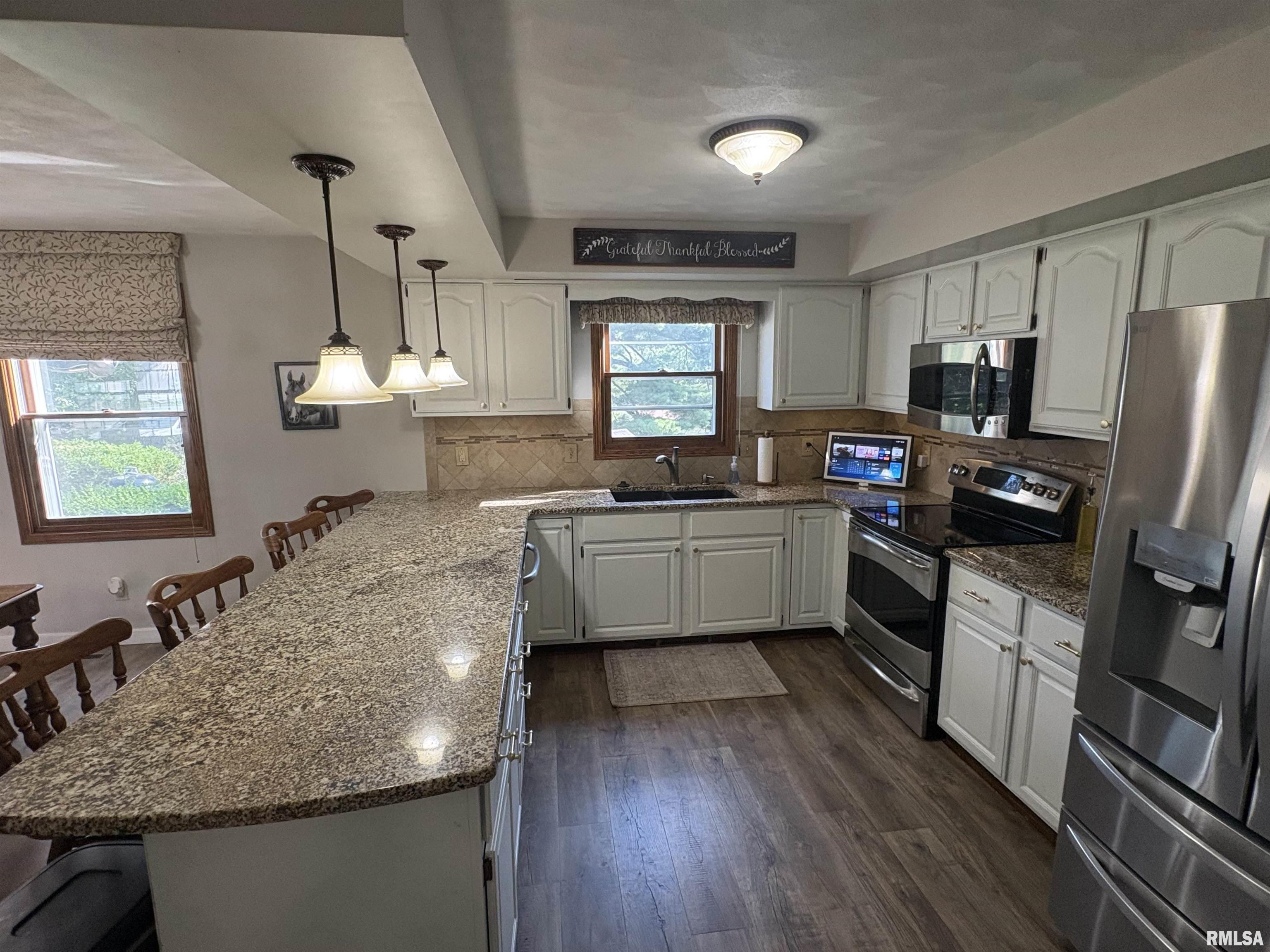 300 North Sunset Drive Manito, IL 61546 - Photo 24 of 72