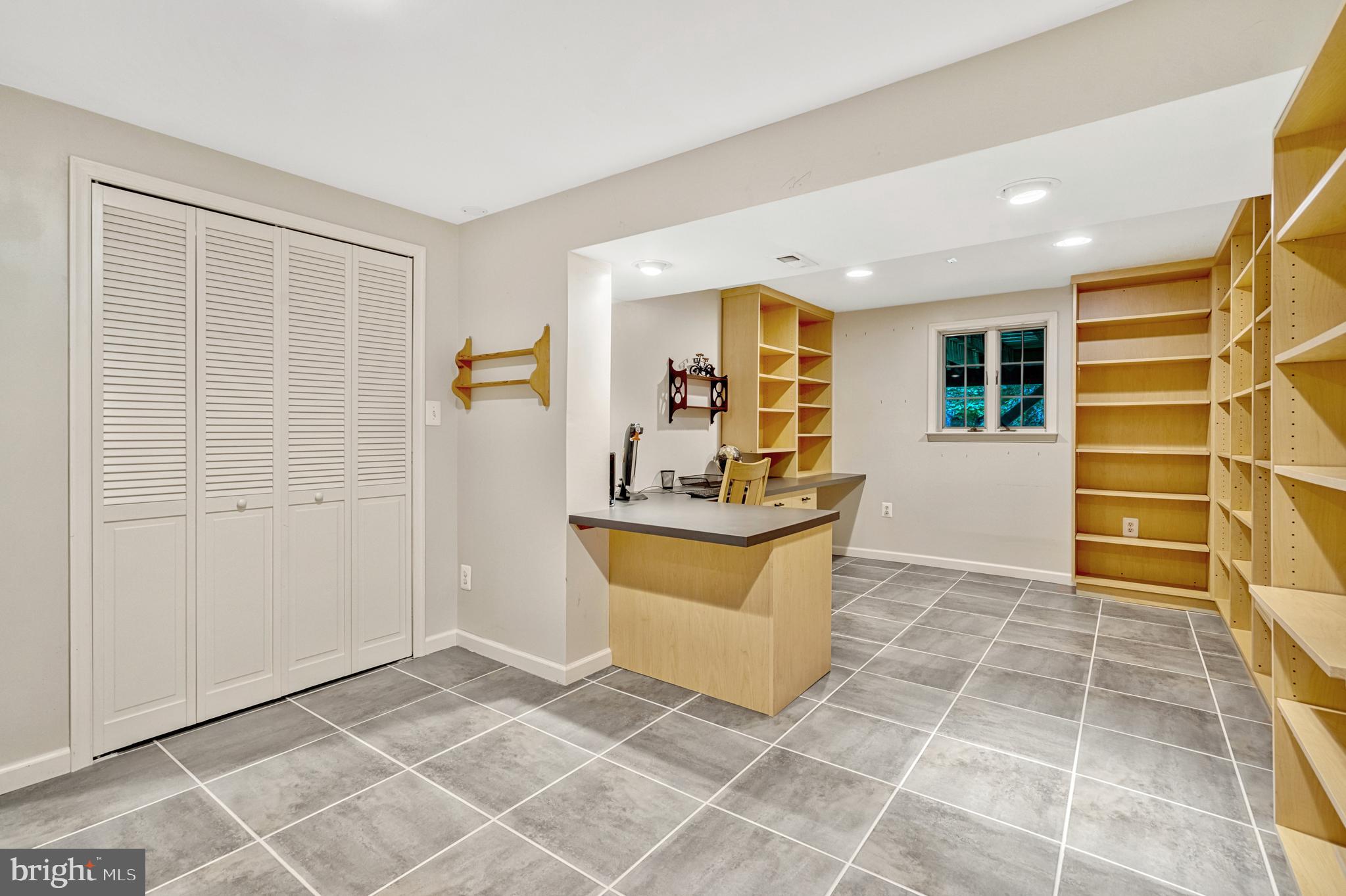 8602 Clydesdale Road Springfield, VA 22151 - Photo 35 of 49