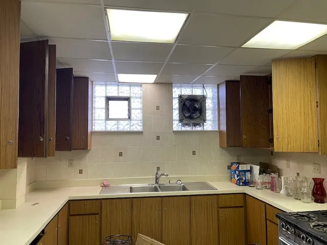 $500,000 | 1800 Dearborn Street, Crest Hill, IL 60403